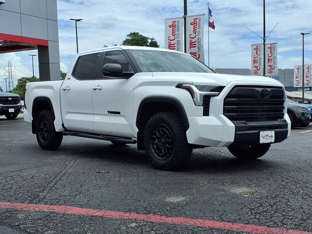 2025 Toyota Tundra 4WD SR5