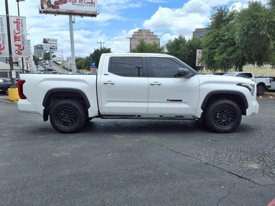 2025 Toyota Tundra 4WD SR5