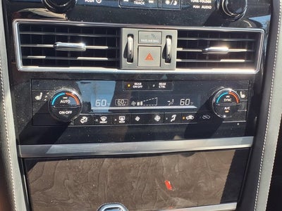 2024 INFINITI QX80 LUXE