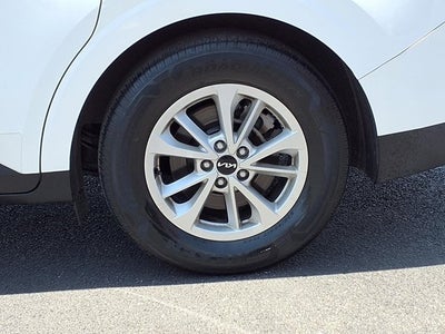 2023 Kia Carnival LX