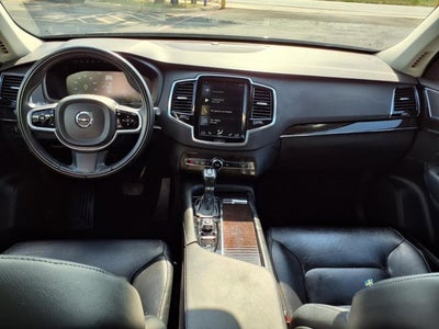 2018 Volvo XC90 Momentum