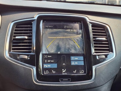 2018 Volvo XC90 Momentum