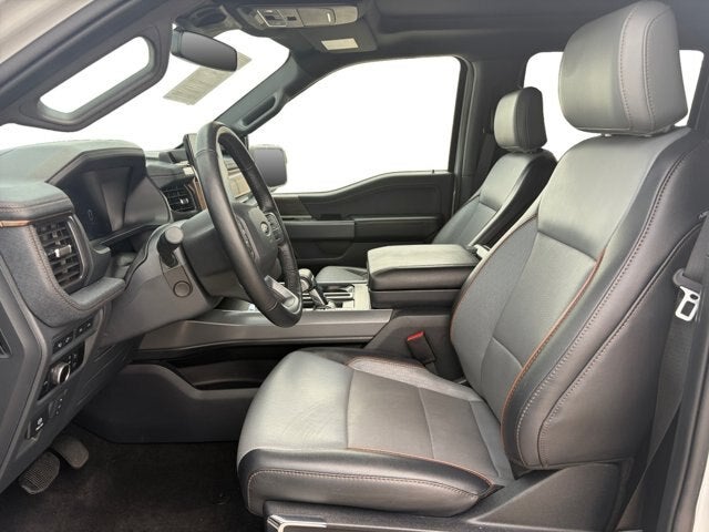 2024 Ford F-150 Lightning Lariat®