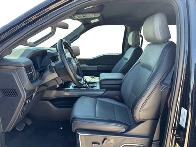 2023 Ford F-150 Lightning Lariat®