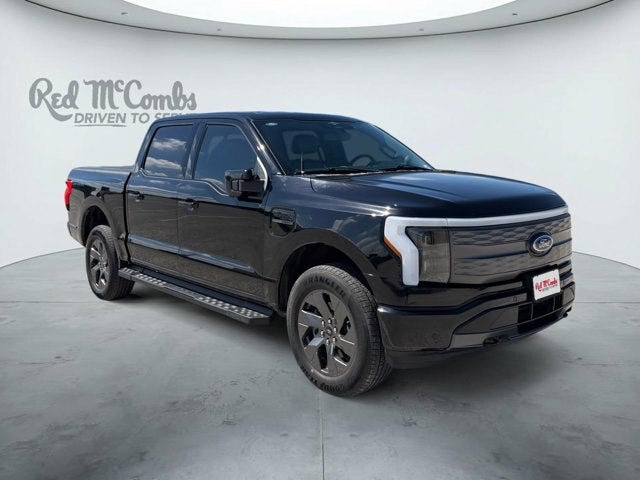 2023 Ford F-150 Lightning Lariat®
