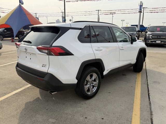 2025 Toyota RAV4 Hybrid XLE