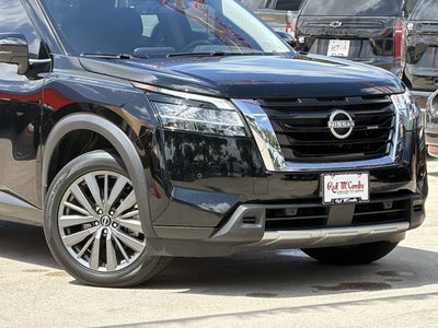 2024 Nissan Pathfinder SL