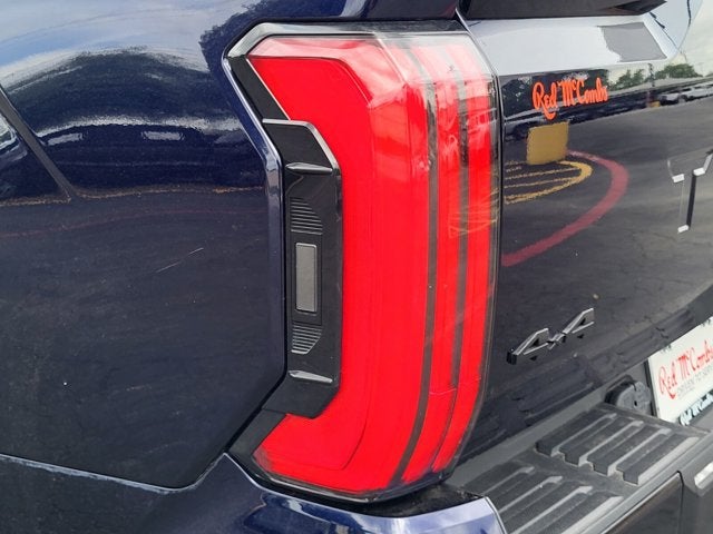 2023 Toyota Tundra 4WD Platinum®