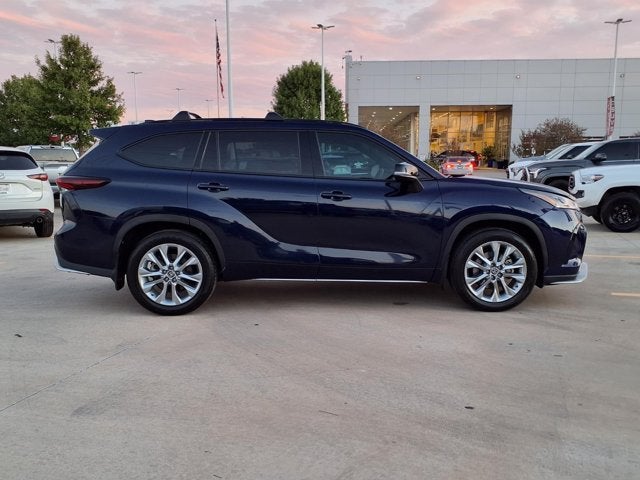 2025 Toyota Highlander LE
