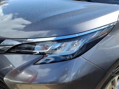 2022 Toyota Sienna LE