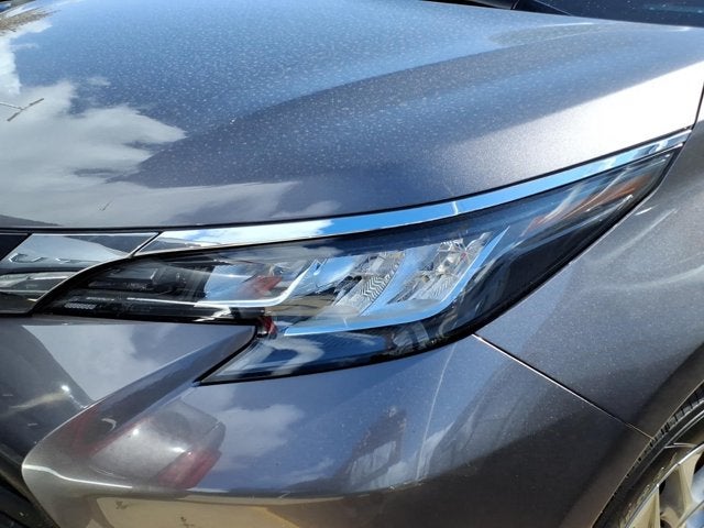 2022 Toyota Sienna LE
