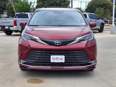 2021 Toyota Sienna XLE