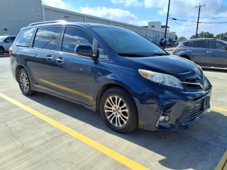 2019 Toyota Sienna XLE AUTO ACCESS S