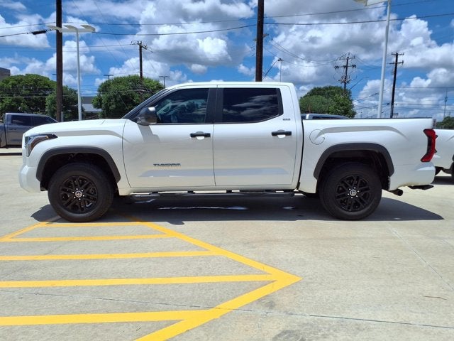 2024 Toyota Tundra 4WD SR5