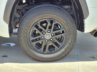 2024 Toyota Tundra 4WD SR5