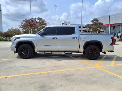 2023 Toyota Tundra 4WD SR5