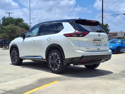 2024 Nissan Rogue Platinum