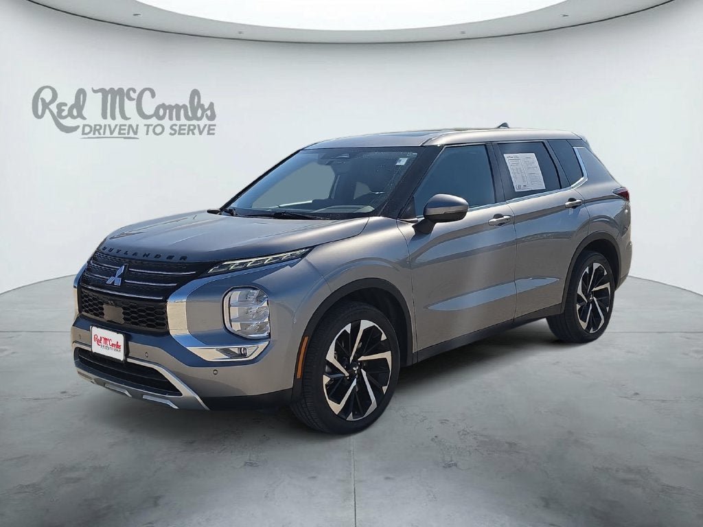 2023 Mitsubishi Outlander SE