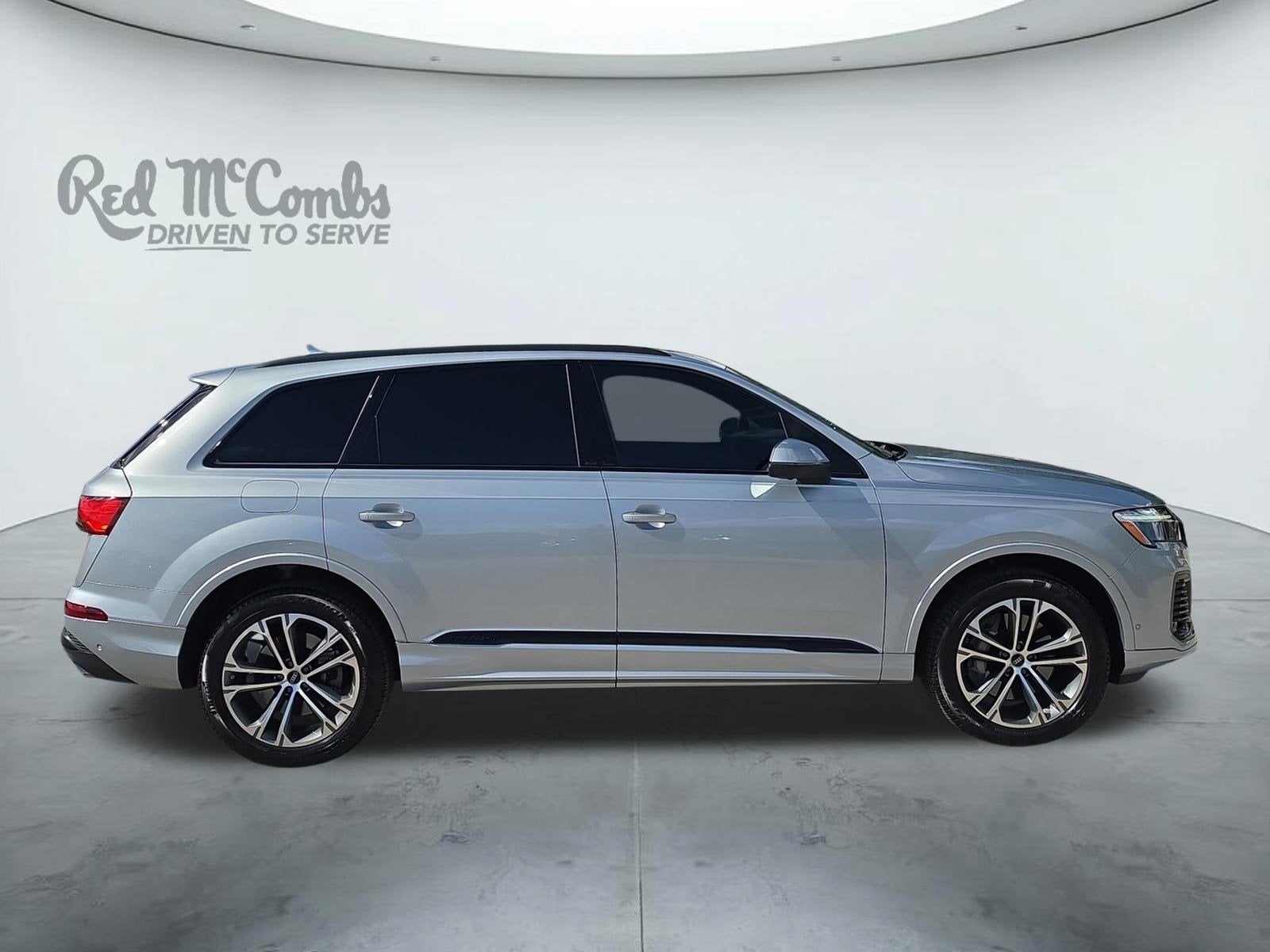 2026 Audi Q7 Premium