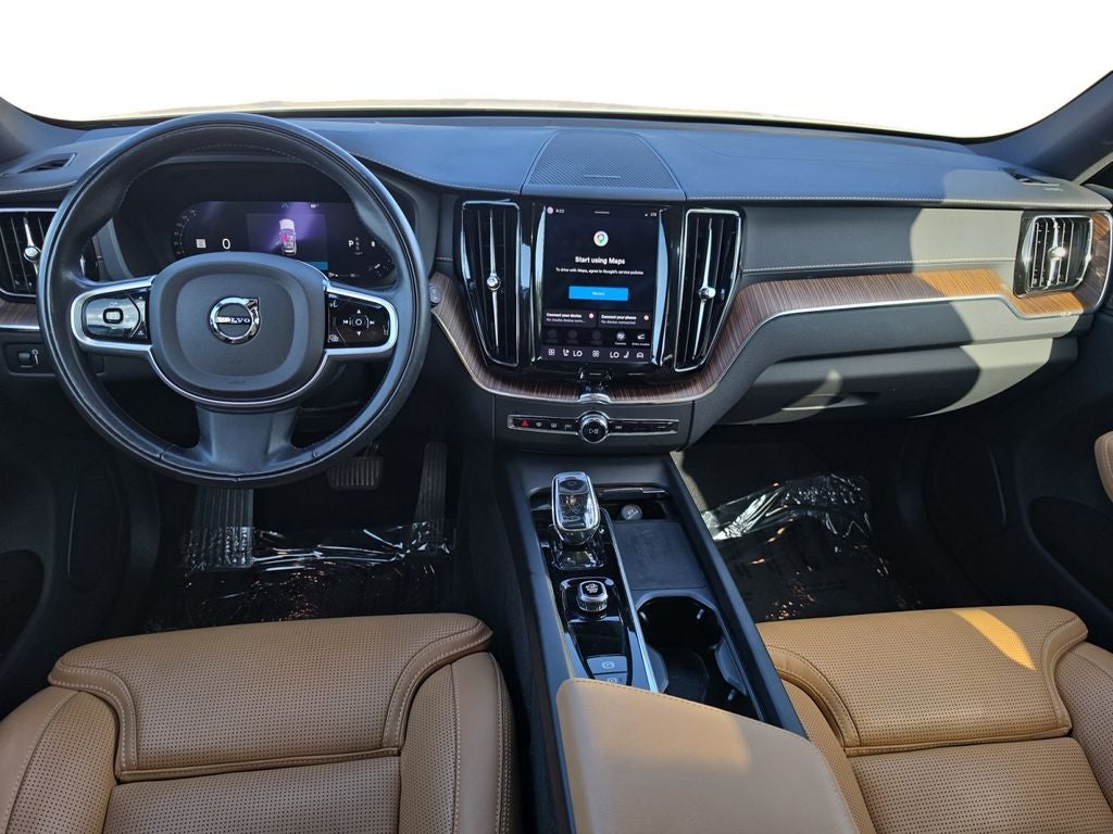 2022 Volvo XC60 B5 Inscription