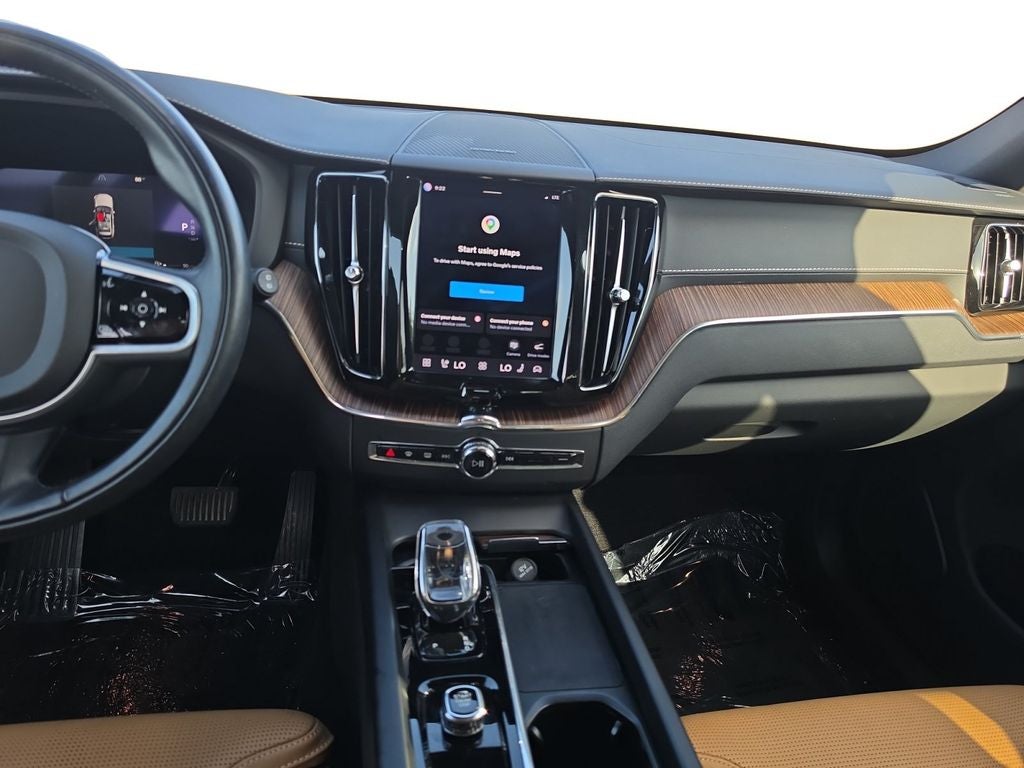 2022 Volvo XC60 B5 Inscription