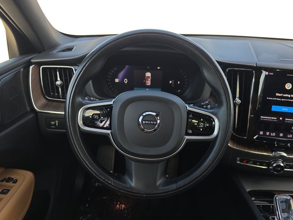 2022 Volvo XC60 B5 Inscription